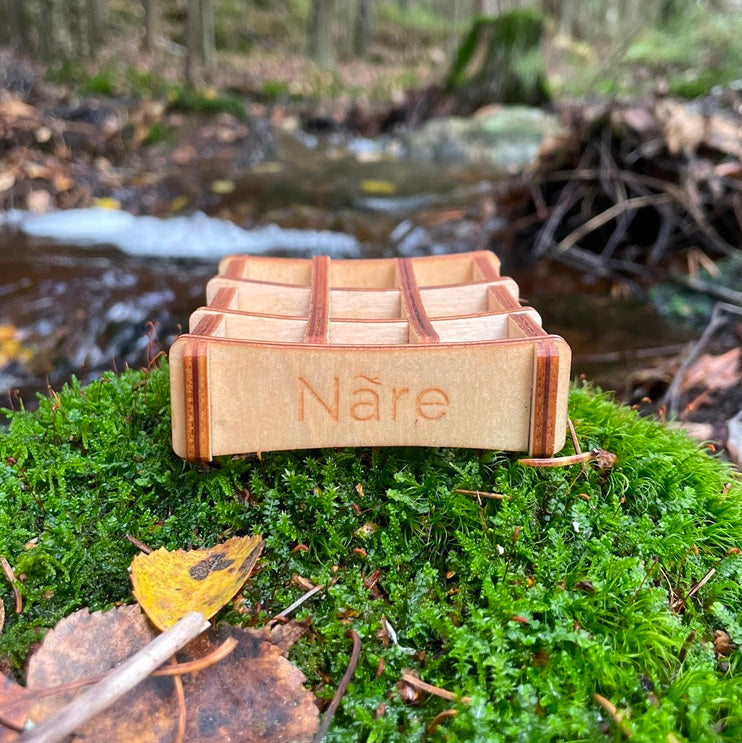 Kotimainen koivusta valmistettu saippua-alunen.